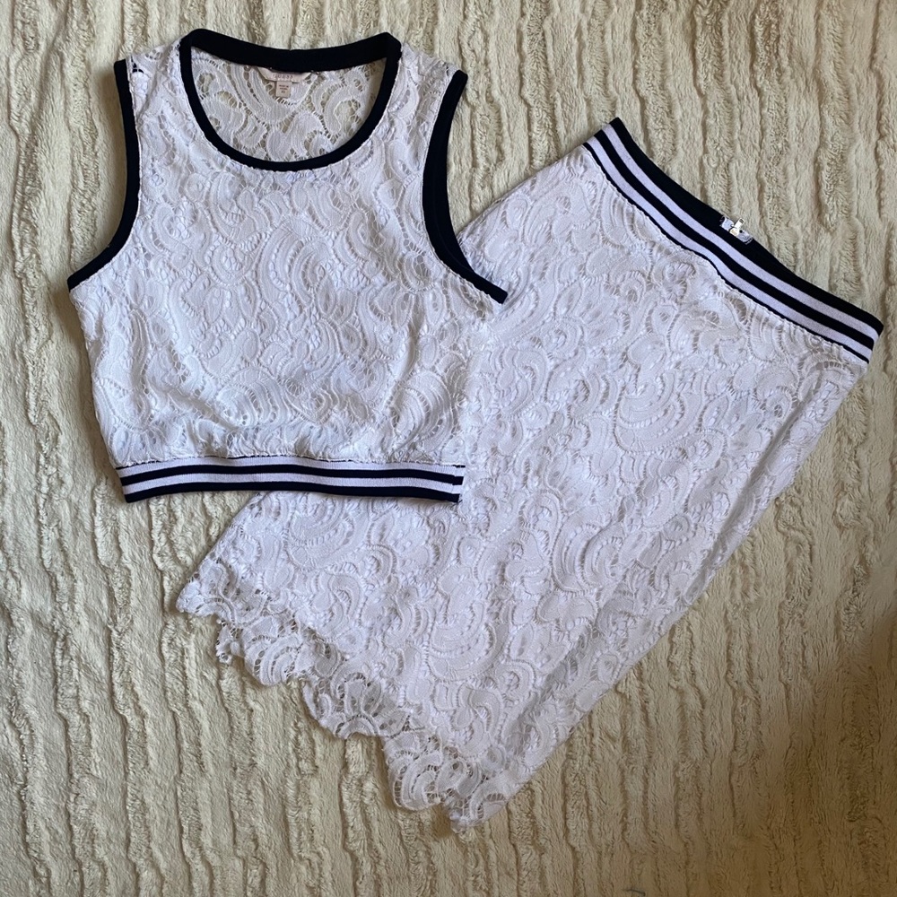 Guess 2 piece Lace skirt & White crop top